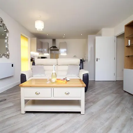 Near The Mall And Zoo Project | 2br דירה
