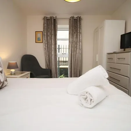 Near The Mall And Zoo Project | 2br דירה
