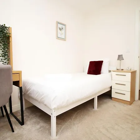 Apartman Near The Mall And Zoo Project | 2br
