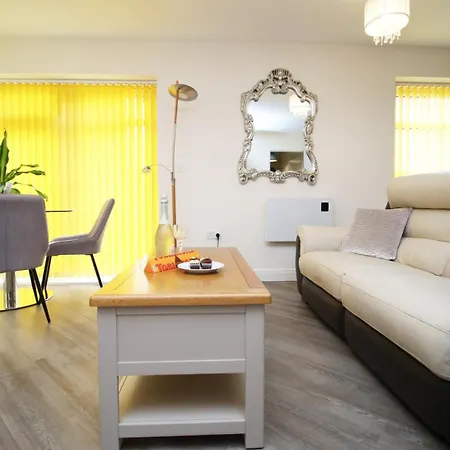 Near The Mall And Zoo Project | 2br * בריסטול