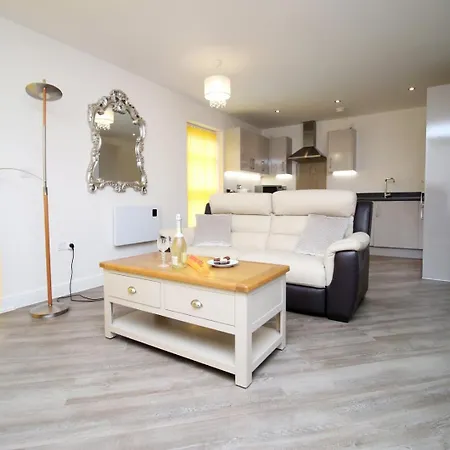 Апартаменти Near The Mall And Zoo Project | 2br