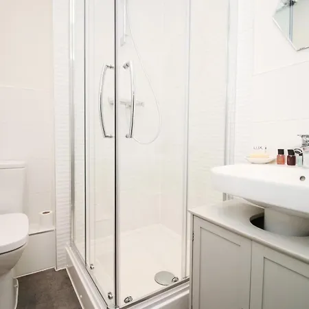 Near The Mall And Zoo Project | 2br *