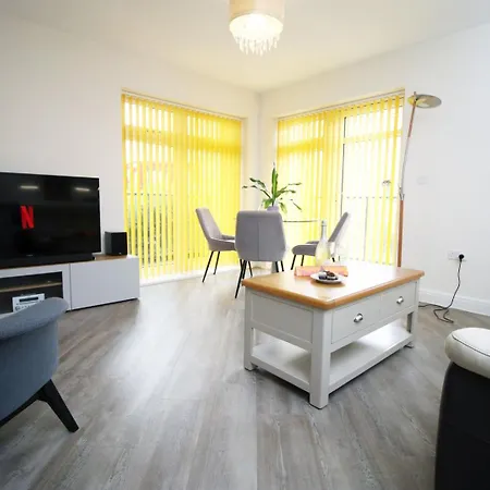 Near The Mall And Zoo Project | 2br Апартаменти Бристоль